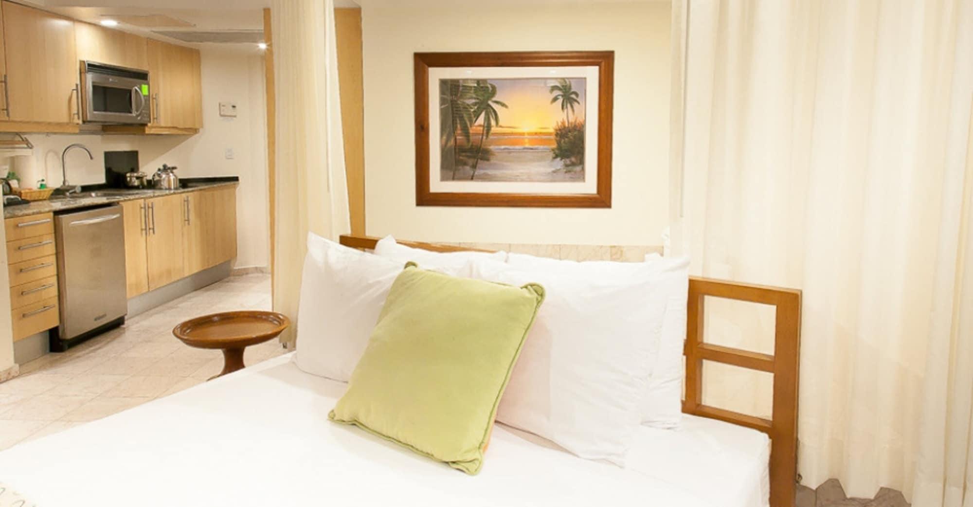 The Marlin At Taino Beach Resort Freeport Eksteriør billede